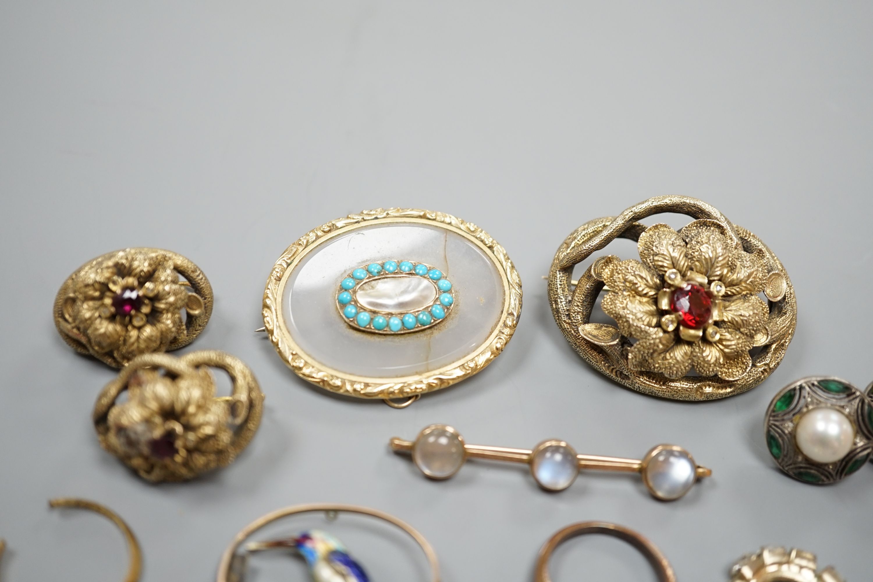 A 9ct and three stone cabochon moonstone set bar brooch, 48mm, a yellow metal and enamel Kingfisher brooch(a.f.) and other jewellery including Victorian brooches, etc.